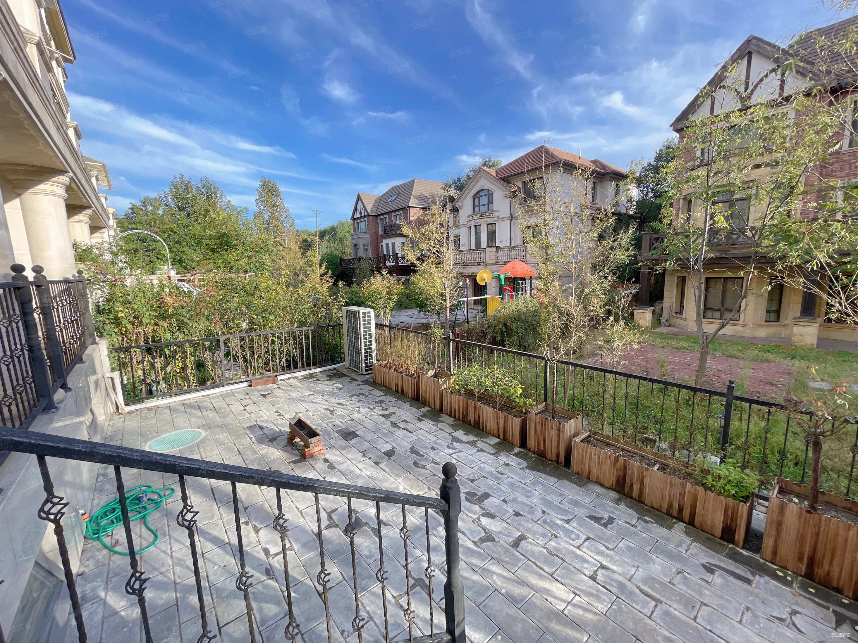 北京房产网>北京二手房>顺义二手房>南彩二手房>蓝岸丽舍>