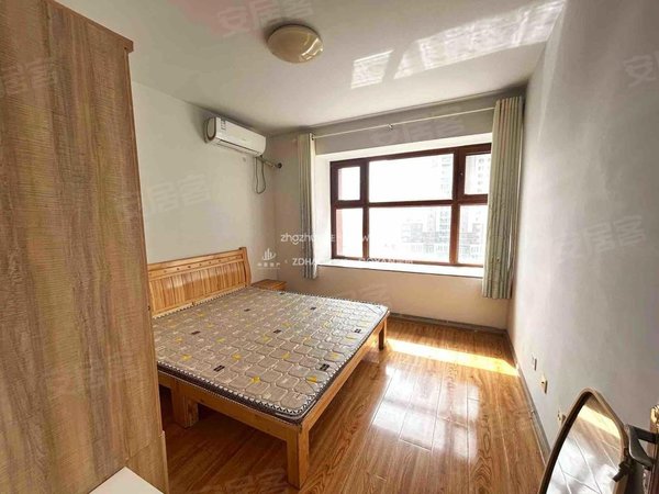 【多图】梦世界华园,西客站租房,报业大厦,三馆南,小两室,家具家电