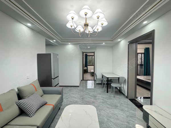 【多图】新凯城钟秀苑,泗泾租房,房东降价急租 佘山地铁站 精装两室一