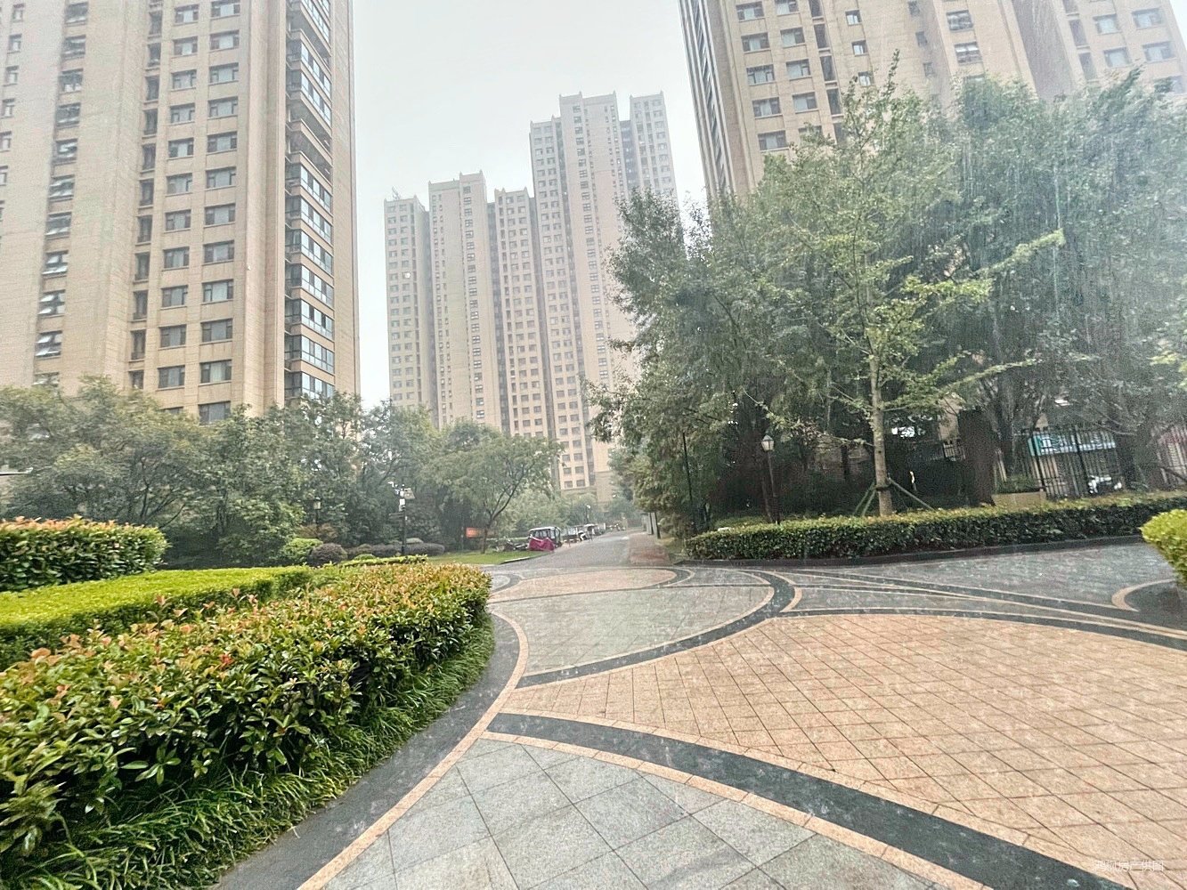 东润玺城(一期)2室2厅1卫71.69㎡南北45万