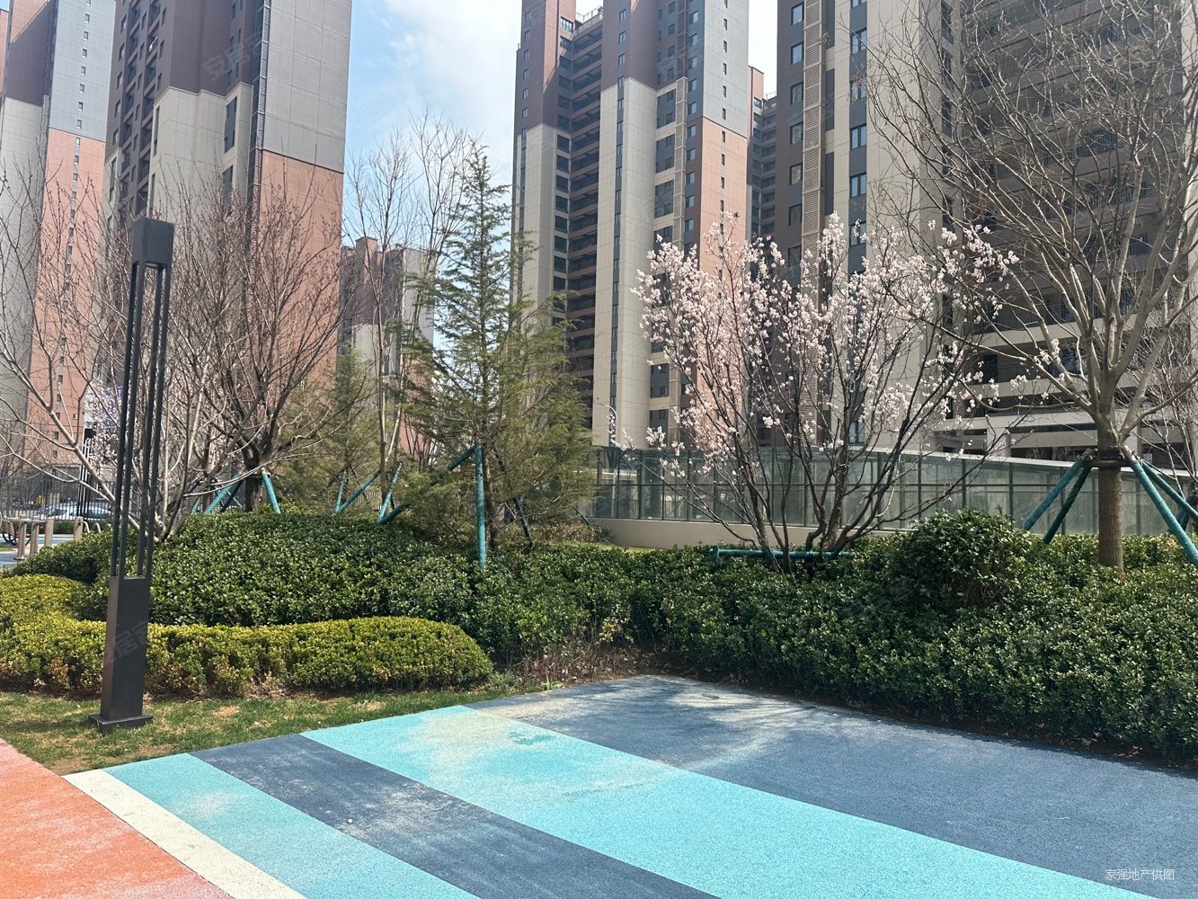 海岸万科城5号地块探梅里