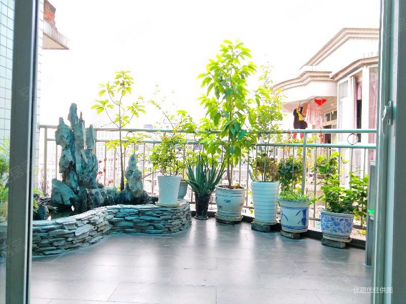 近步行街 旁边就是轻轨站 业主急售,秋实小区二手房,48万,4室2厅,1卫