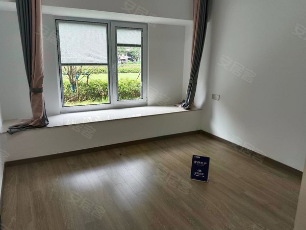 香山租房,碧桂园伴山澜湾3房2厅1卫 全新中央空调 封阳台 精装修 !