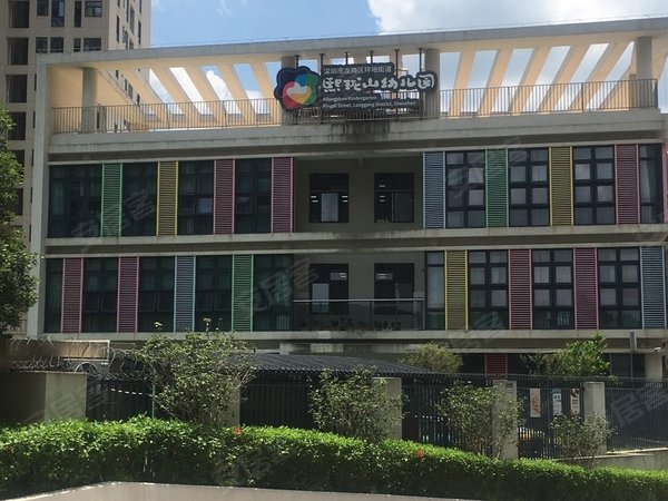 深圳龙岗坪地君胜熙珑山超大客厅 小区内有幼儿园 精装 君胜熙龙山 4