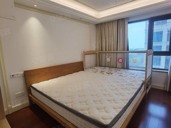 厦门翔安翔安新城融创东南府东南府边套三房两卫  自住装修配齐 看房