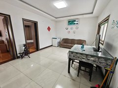 射阳射阳城南太阳城双龙新村电梯顶楼两室一厅，一厨一卫，南北通透，清爽，干净整洁出租房源真实图片