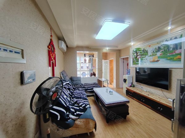 凉山西昌南坛山水阳光新城唐园旁  山水阳光 精装套一 电梯 诚心出租 家具家电齐全出租房源真实图片