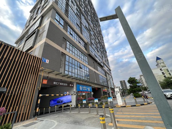 东莞南城南城车站g1蜂汇wow,快来看看,全新一房一厅出租,本人小罗实地