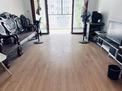 梧州长洲两广批发市场沃尔玛楼上 大正电梯中层三房两厅 租1300出租房源真实图片