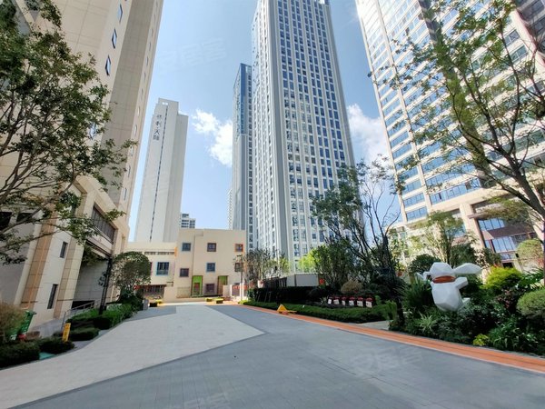 昆明官渡巫家坝保利天际花园(商住楼)保利天际花园 1室1厅1卫  精装修