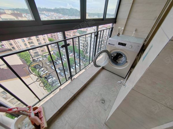 深圳龙岗横岗卓越城市中心花园四联站,卓越城市中心花园小二房,拎包