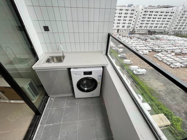 【多图】上李朗科技园,平湖租房,十号线上李朗地铁站电梯精装大单间