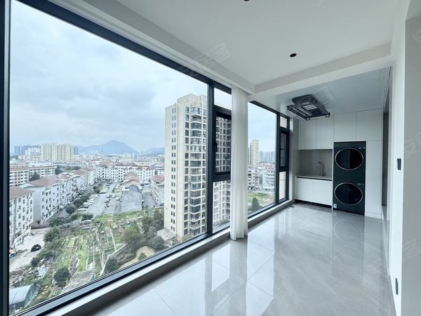 金华东阳横店金光灿烂金光灿烂！背靠南江壹号！镇中心！楼下菜场！配套齐全！出入方便出租房源真实图片