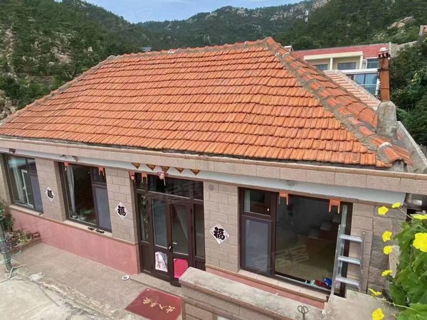 沙子口租房,沙子口东麦窑村,平房带院,平台看海,海边沙滩,民宿,门口