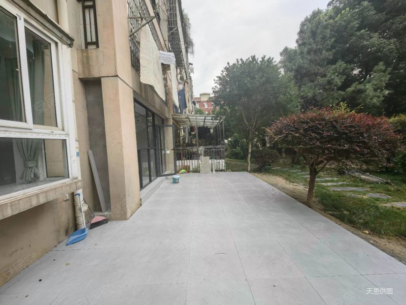 学府雅苑,精装三房两厅两卫