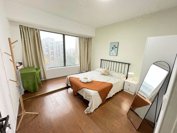 成都龙泉驿洪河上东阳光美悦林可短租!可月付!