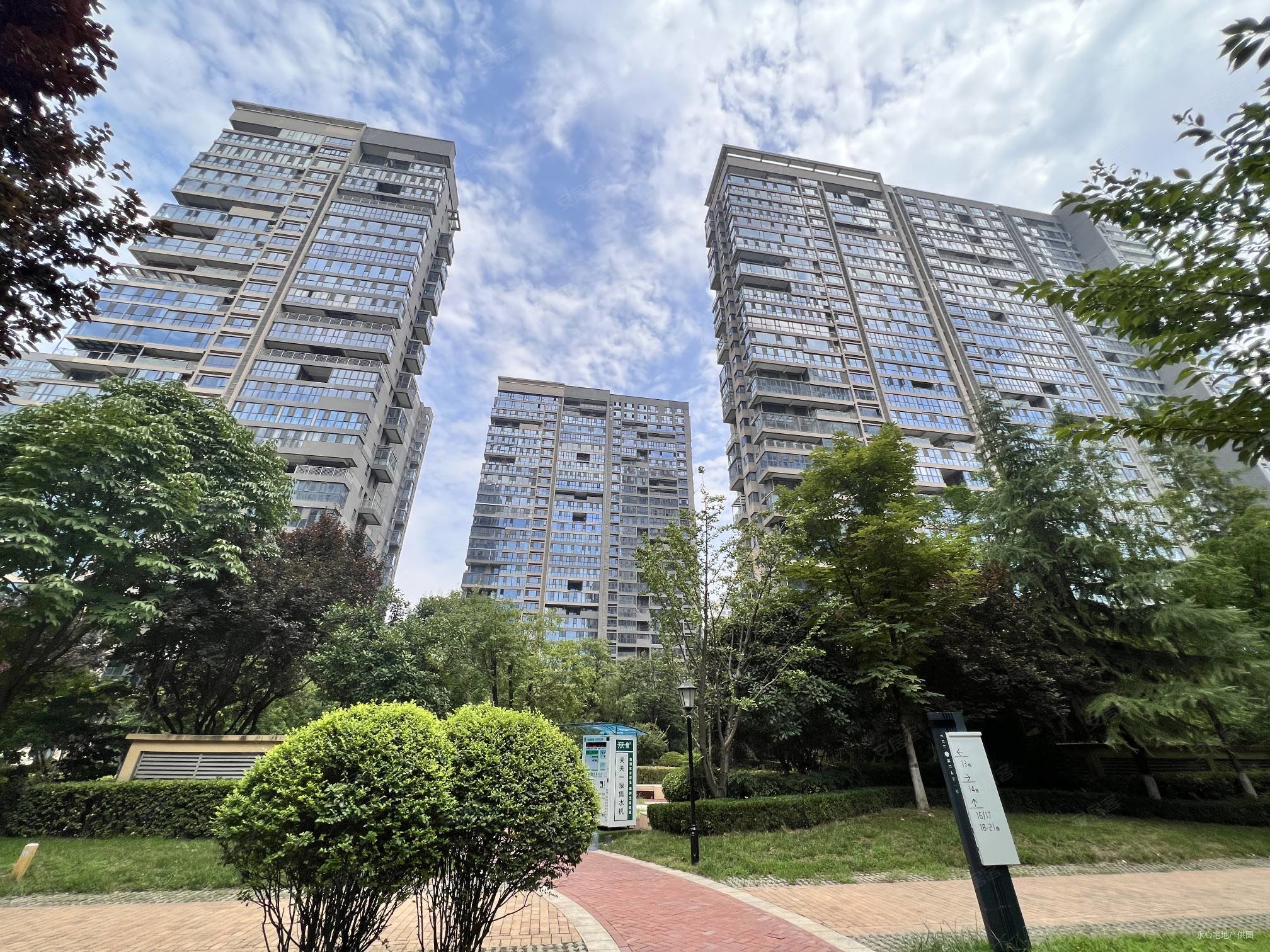 金地湖城大境天字一号