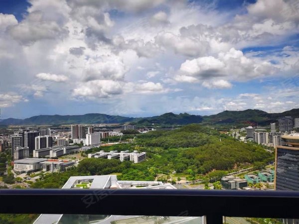 深圳光明光明龙光玖龙台(商住楼)光明蓝鲸世界楼上 玖龙台精装两房