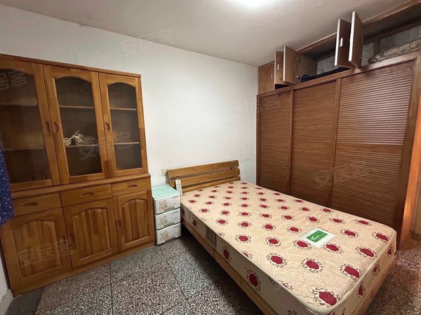 重庆沙坪坝陈家湾陈家湾小区三峡广场.