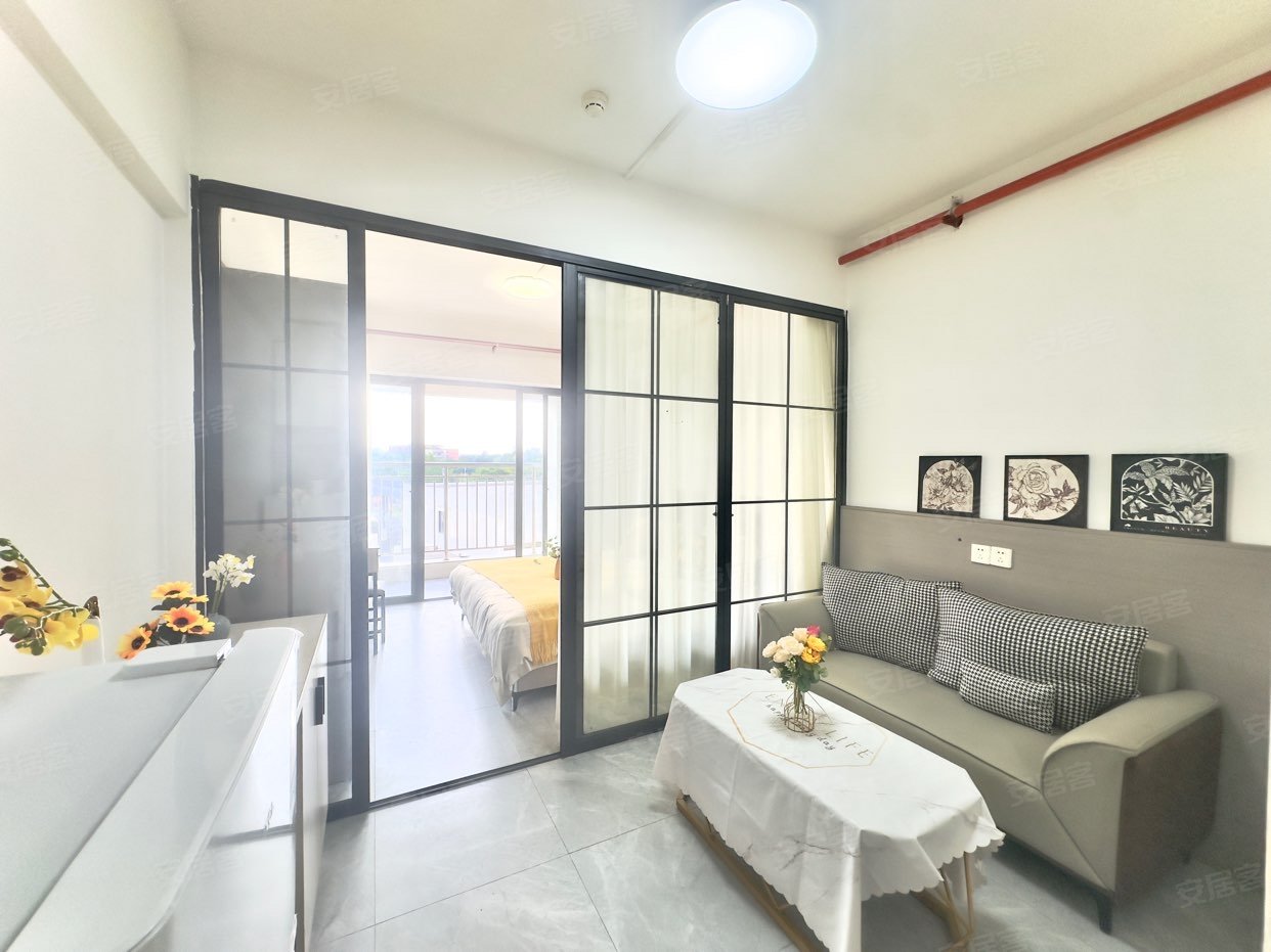 大沥步行街新都汇｜精装一房一厅｜大阳台｜家具齐全｜可做饭养猫