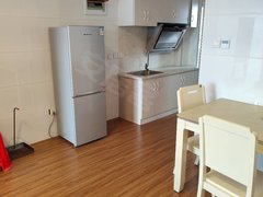 余江余江城区余江市区可短租押一付一风情街电梯公寓楼家电家具齐全月租金1000元出租房源真实图片