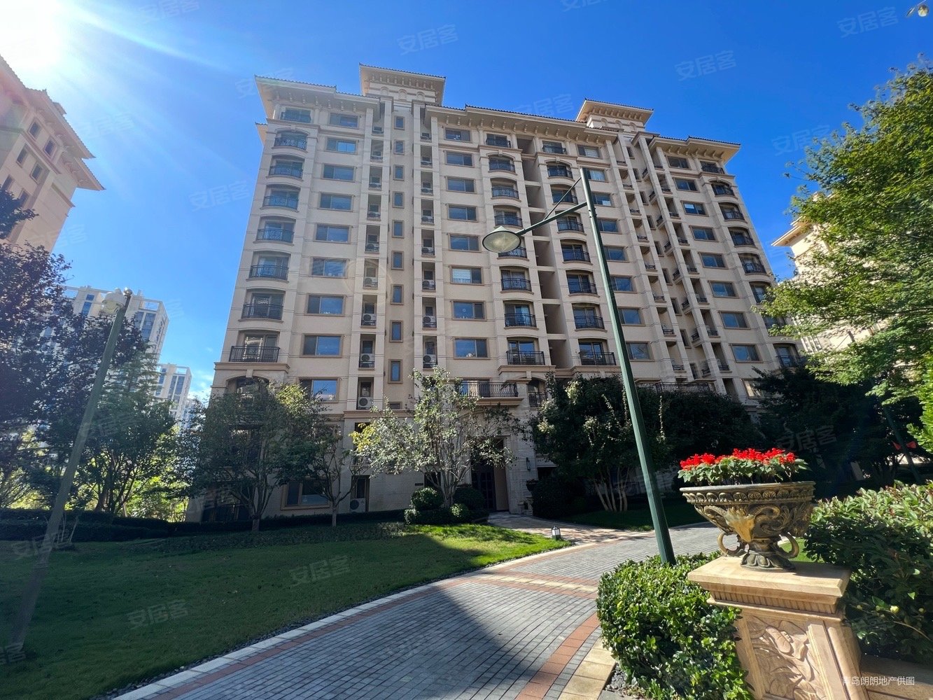 鲁信和璧花园3室2厅2卫134.96㎡南北252万