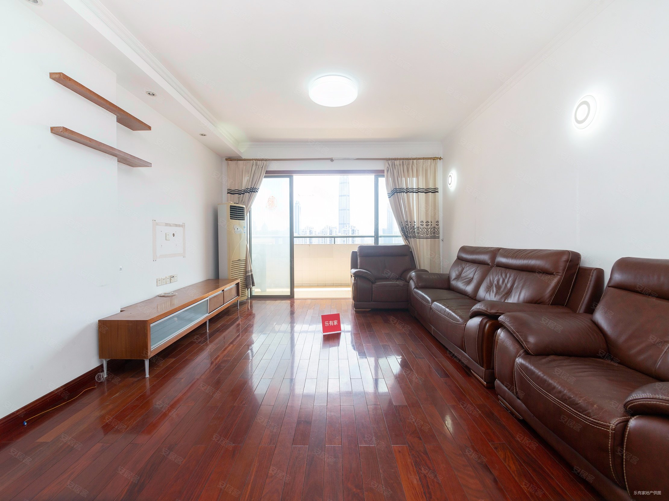 盛世鹏程花园4室2厅0卫147.93㎡南北1040万