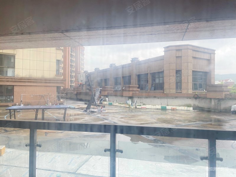 100大露台打篮球,武夷名仕园二手房,238万,4室2厅,2卫,124平米-南京