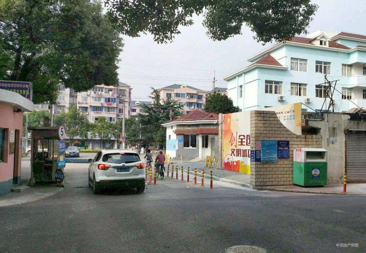 东风小区江川路