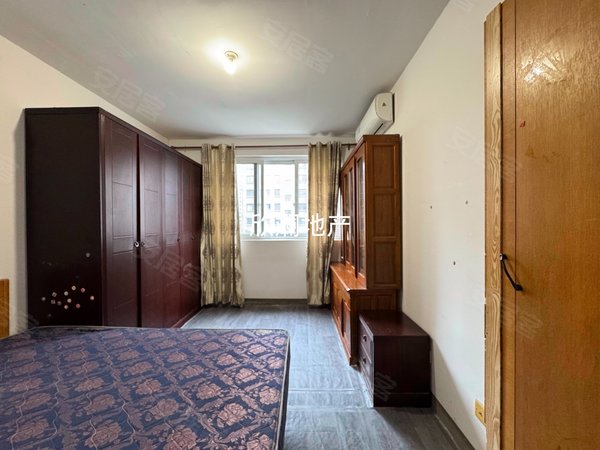 上海奉贤金汇金碧苑金碧苑 精装修 家电齐全 电梯房2室2厅1卫 南北