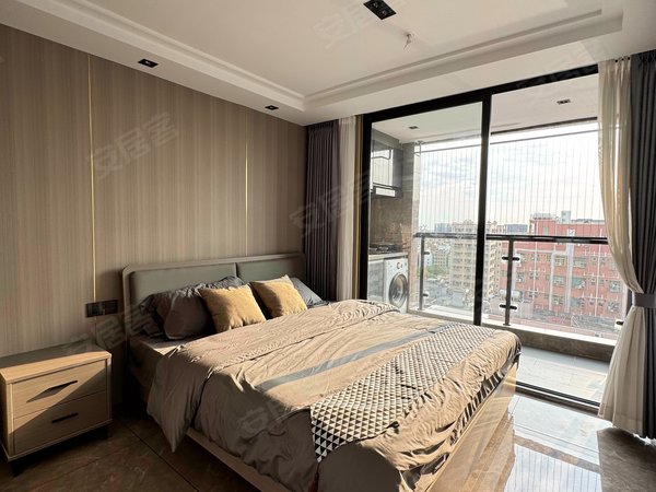 深圳罗湖蔡屋围名仕阁1号线大剧院地铁站 奢华装修急租 环境好 全采光