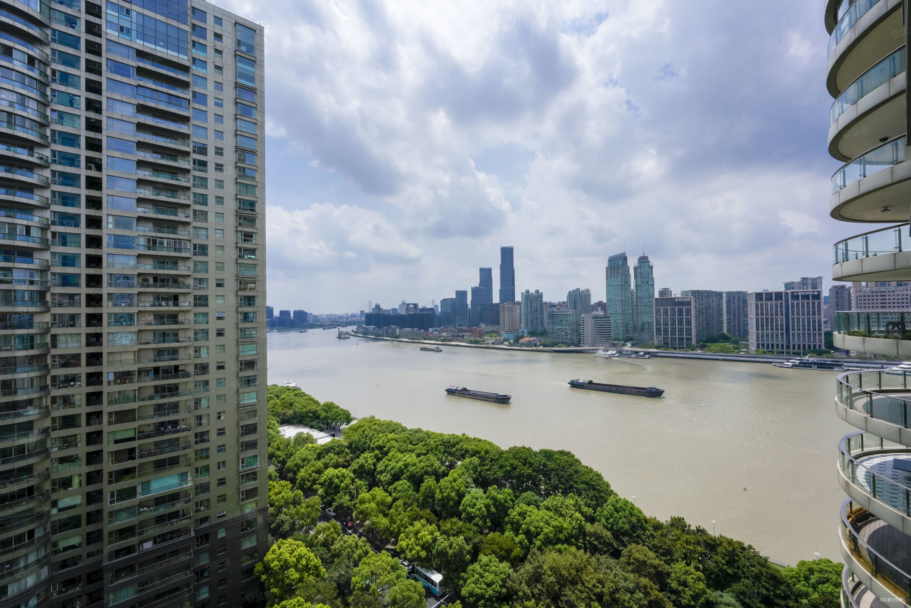 陆家嘴 环境优美 精装可拎包入住 临地铁 商业配套齐全,财富海景花园