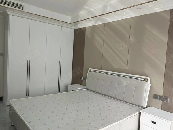 盐城射阳射阳城东绿洲上书房租射阳绿洲上书房6楼,三室两厅120平精