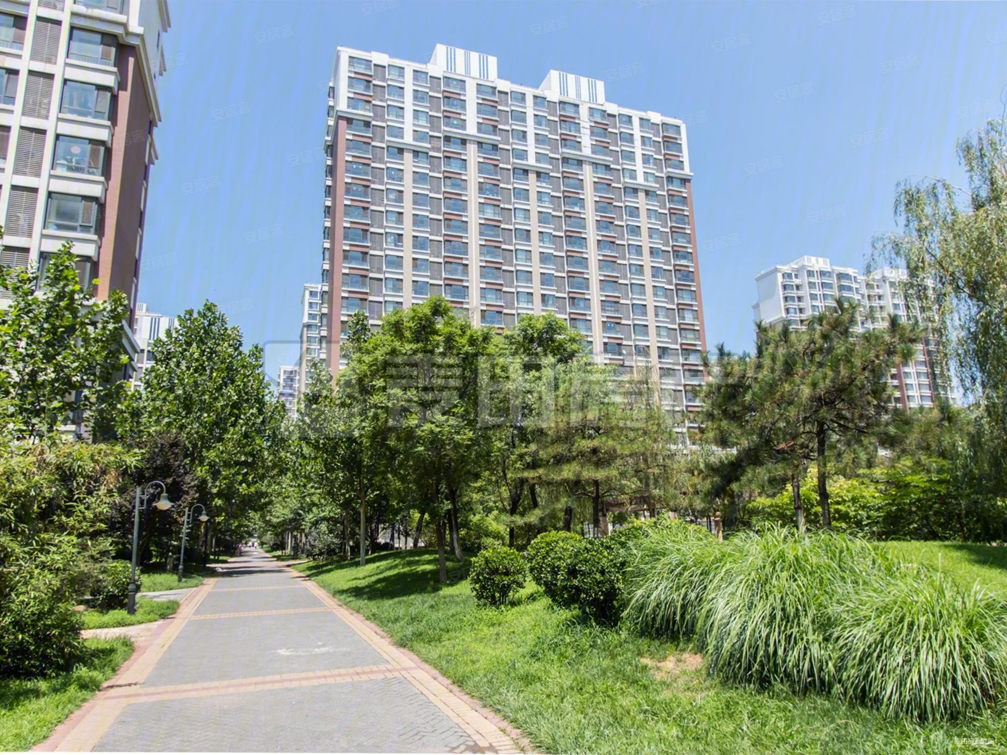 远洋沁山水3室2厅2卫139.96㎡南北1480万