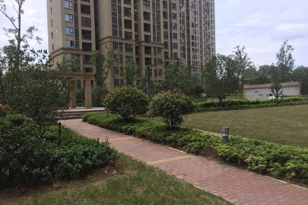 不足,绿地香树花城怎么样,绿地香树花城周边房产中介经纪人评价-武汉