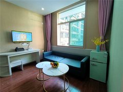 安康汉滨兴安公园快来解放路出了一套公寓一室一厅，是拎包入住哟免中介出租房源真实图片