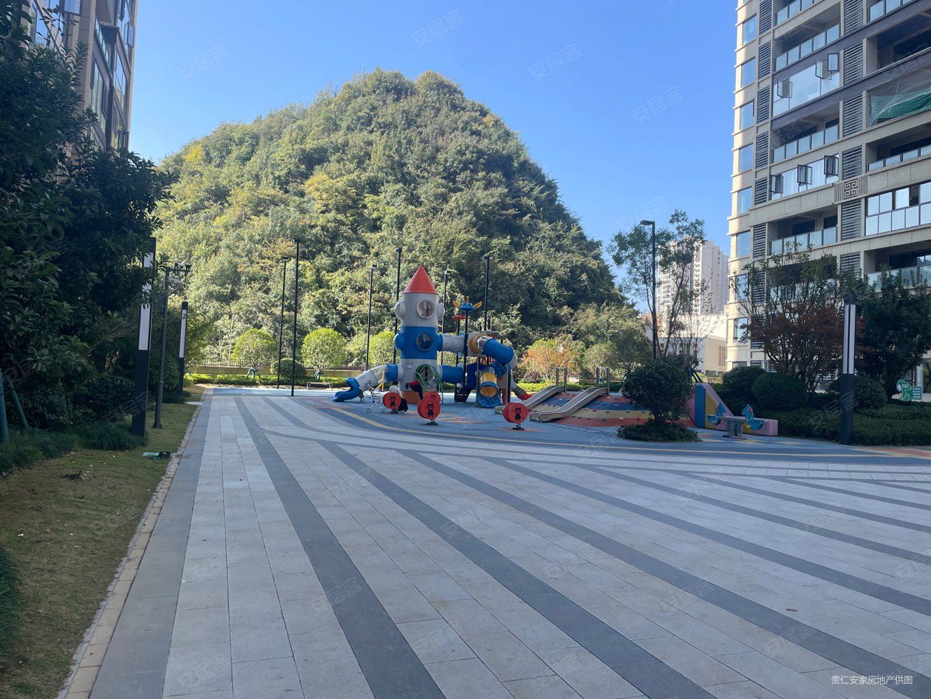 观山湖区政府旁 区跃层毛坯出售 实得160平急售,保利大国璟二手房,115