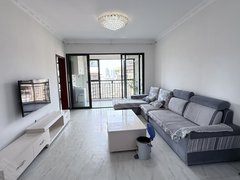 弥勒湖泉片区湖泉生态园福地半岛精装三房出租,家具家电齐全 出门就是公园出租房源真实图片