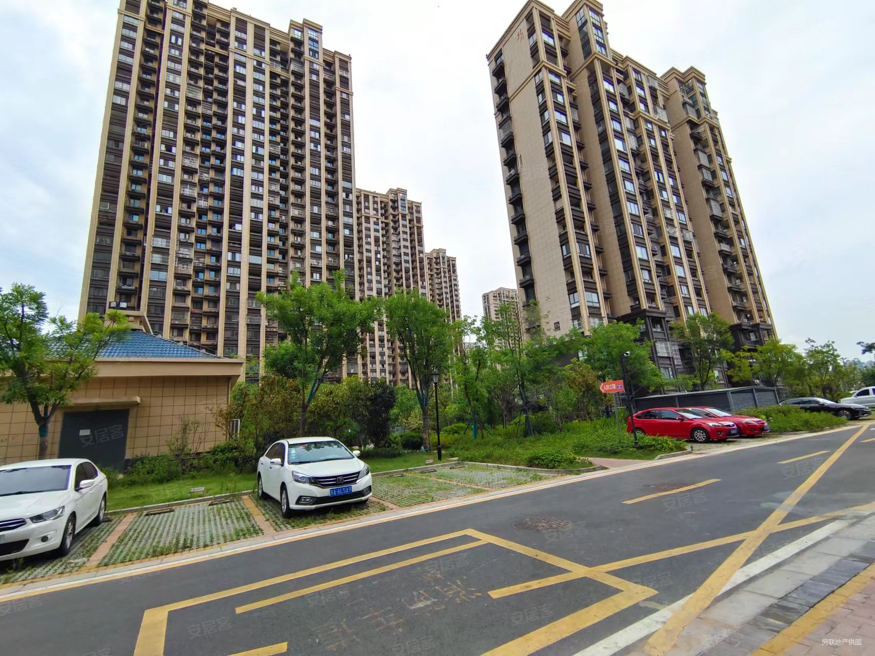 盛泰嘉园 81平 精装两房 拎包入住 115万 全新小区,盛泰嘉园二手房