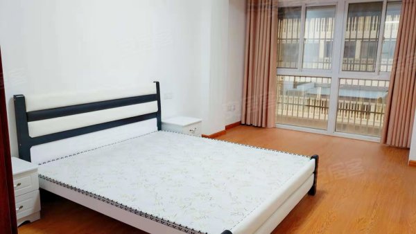 华盛沁园驋室驋厅龒卫精装修,拎包入住