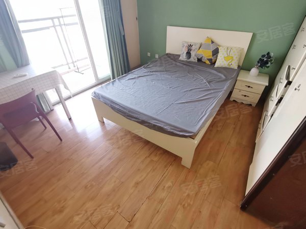 重庆渝北龙头寺渝铁家苑(一二期)北站附近 全女生合租 自己的房子 押