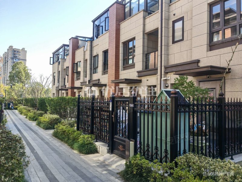 毛坯,万科公园大道(别墅)二手房,530万,3室2厅,3卫,140平米-昆山安居