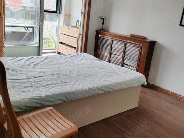 东都商院套三厅3楼110平3333月精装全套电梯房,市北租房-青岛58安居客