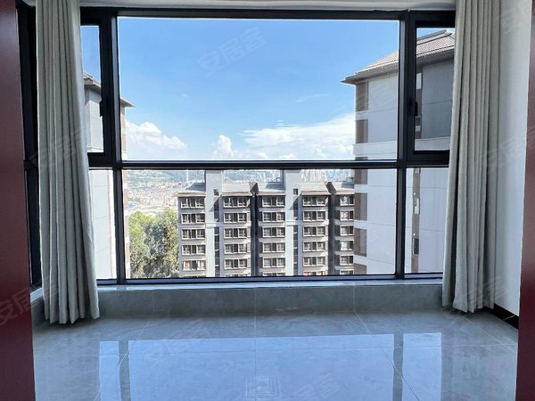 实地花鹤翎小区精装3房2厅2卫1600元月出租房源真实图片