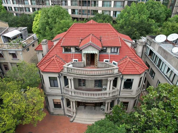 上海静安静安寺愚园路532弄小区独立花园近600平 特别适合企业总部