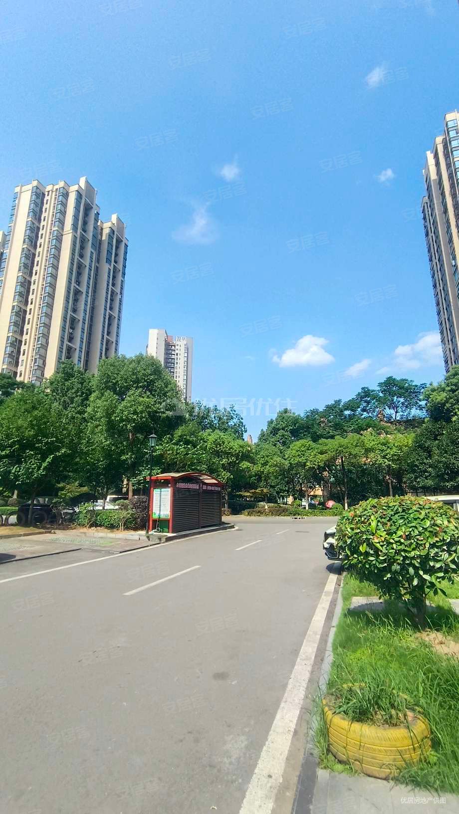 满五年精装清江润城114平电梯三房拎包入住