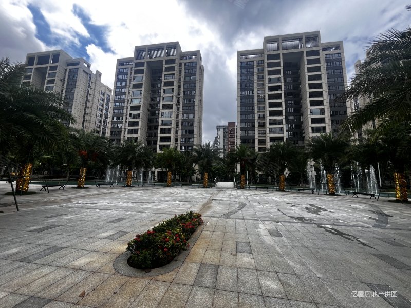 庆豪天悦 四房 南北通通 开发商交房没住过 九小 侨中