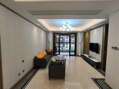 镇江润州镇江万达润泽园二期,拎包入住四房,四叶草户型,全明,家电家具齐全!出租房源真实图片
