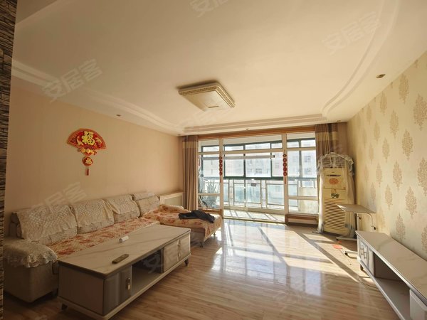 青岛即墨通济江南花园江南花园 中简楼层 大套三四个空调 家具家电