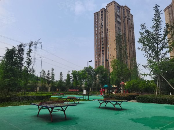 重庆璧山璧山高新区两山秀苑两山秀苑 电梯精装三房家电齐出租房源